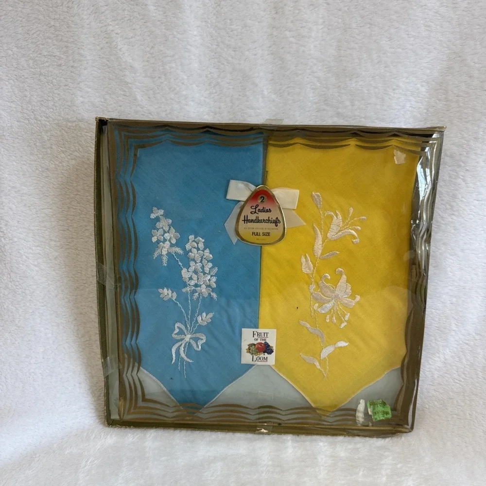Vintage Fruit of the Loom Embroidered Cotton Handkerchiefs‎ 2 Pack Blue Yellow